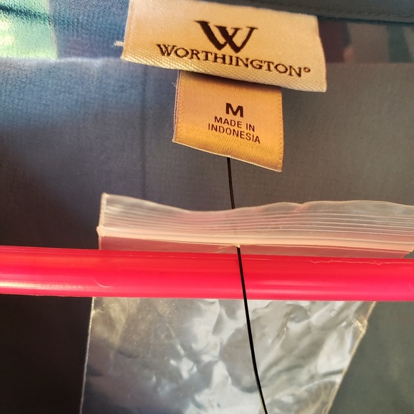 Top - Picture 3 of 3